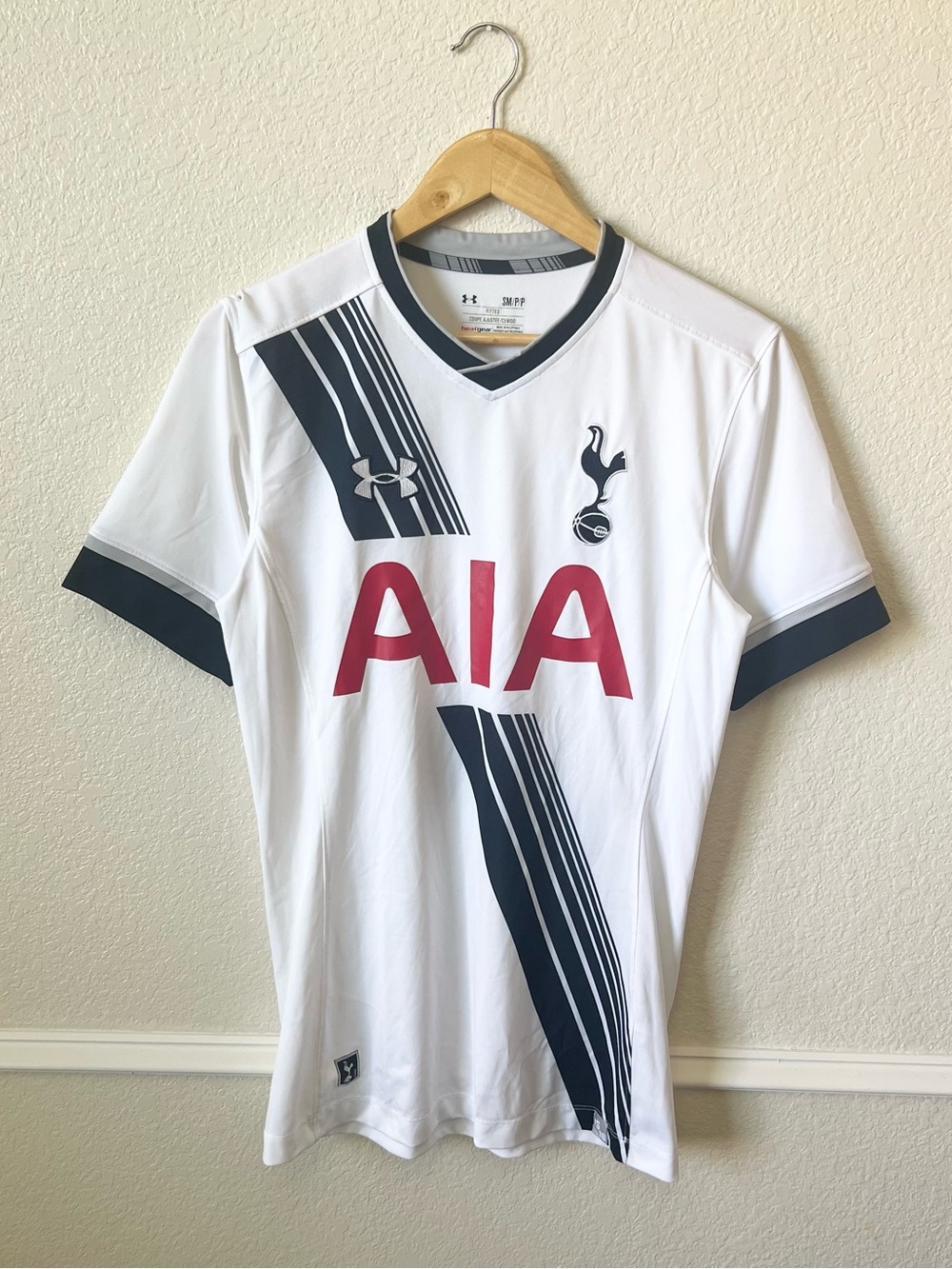 TOTTENHAM HOTSPUR 2015-16 Home Football Kit Jersey Under Armour Men Small Fitted